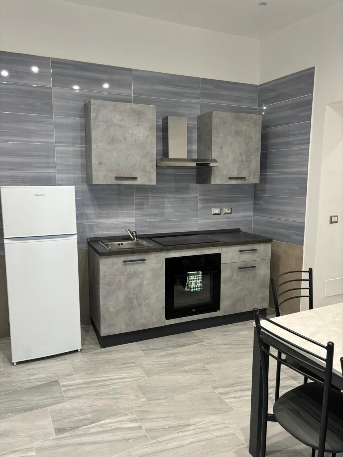 Orefici Maison 2 Наполи Екстериор снимка